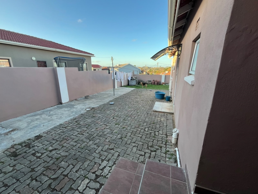 3 Bedroom Property for Sale in Haven Hills Eastern Cape